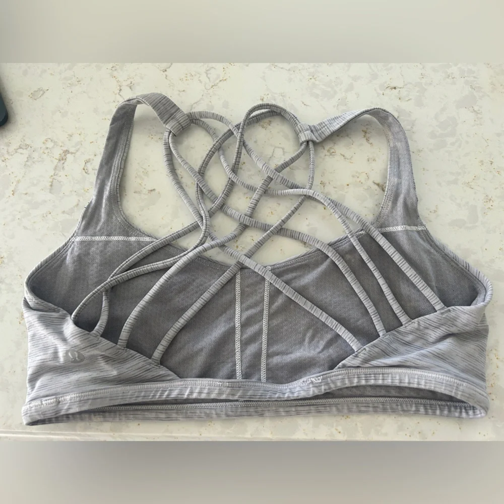 Lululemon Free To Be Bra (Wild) ~ size 8 - Picture 6 of 8
